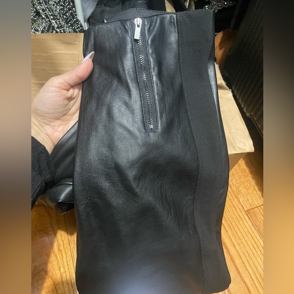 Leather pants Fashion Nova Brand New - Picture 2 of 3